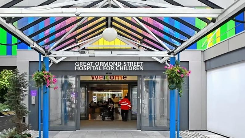 Great Ormond Street hospital entrance