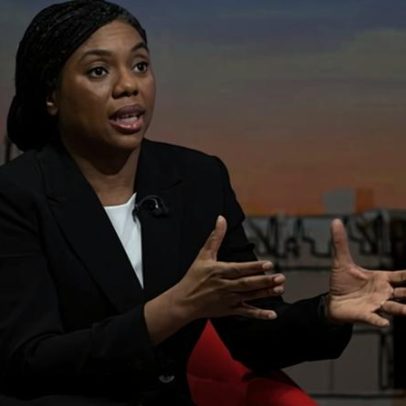 Badenoch afirma que Conservadores proibiriam menores de 16 de usar redes sociais