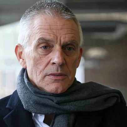 BBC corre grave risco sem reformulação de financiamento, diz Tim Davie