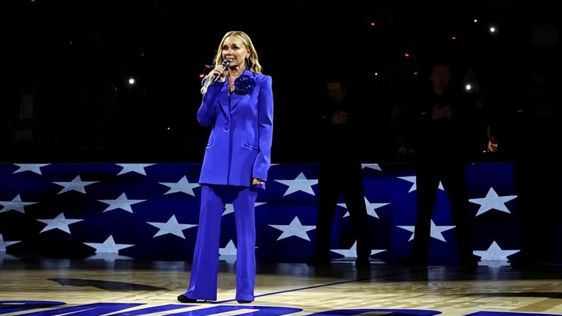 Vanessa Williams sang the US national anthem at Sunday’s NBA game in London.
