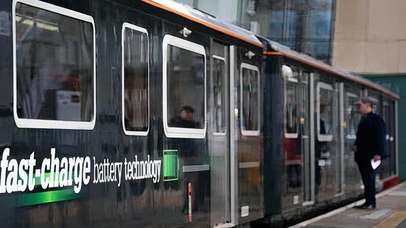 The 12-minute line from West Ealing to Greenford has four stops.