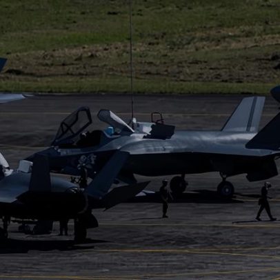 Aeronave dos EUA ataca barco de drogas disfarçada como avião civil