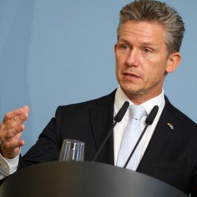 Suécia investe US$ 1,6 bi em defesa aérea