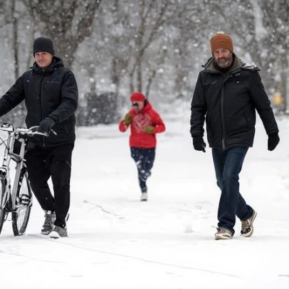 Nevascas, gelo e temperaturas subzero atingem EUA neste fim de semana