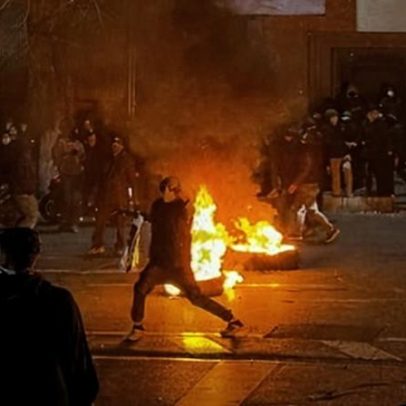 Protestos no Irã ganham impulso e o que pode acontecer a seguir