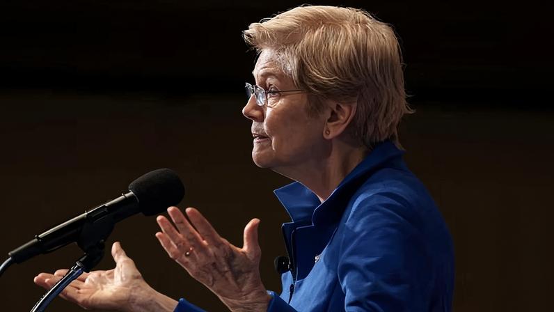 Elizabeth Warren speaks at an event at the National Press Club in Washington DC, on 12 January.