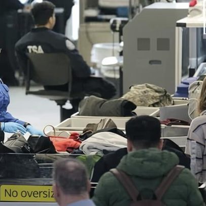 TSA lista objetos incomuns que pessoas tentaram levar em aviões