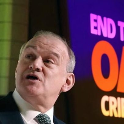 MPs do Lib Dem frustrados com a abordagem de Ed Davey
