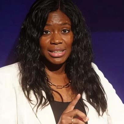 Ataque de Farage a barbearias turcas é racismo velado, diz ministro