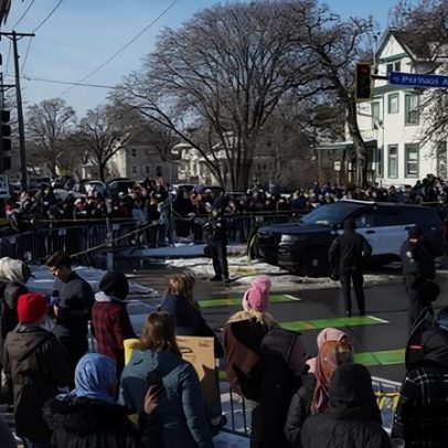 Moradores e políticos de Minneapolis condenam tiroteio fatal envolvendo ICE