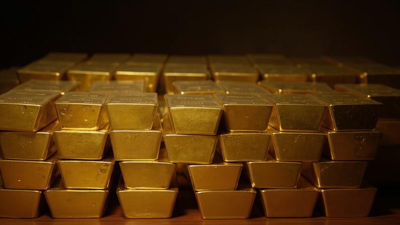 The price of gold rose 1.6% to $4,666 per ounce on Monday morning.