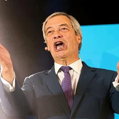 Nigel Farage desculpa-se por 17 infrações ao código de conduta dos MPs