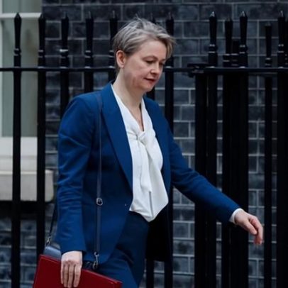 Por que Yvette Cooper não critica Trump por Venezuela: Ucrânia é referência