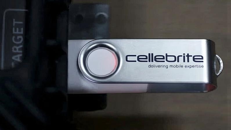 A USB device attached to Cellebrite UFED Touch, a device for the data extraction from mobile devices.