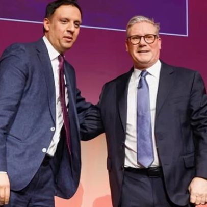 Trabalhistas da Escócia pedem que Starmer fique fora da corrida em Holyrood