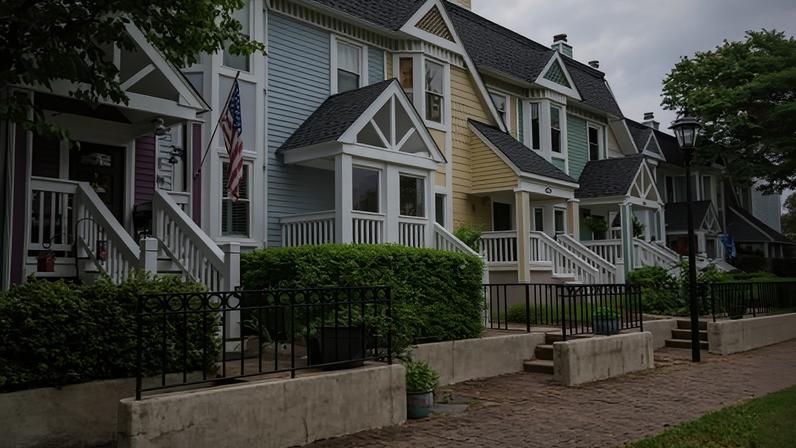 Trump diz que governo proibirá investidores de comprar casas unifamiliares