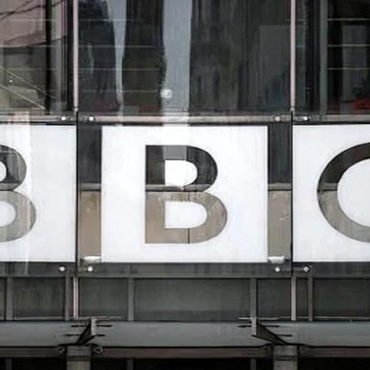 Revisão interna aponta saída de apresentadoras mais velhas da BBC