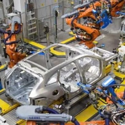 Reino Unido pode precisar de nova fábrica para atingir 1,3 milhão de carros/ano, diz setor