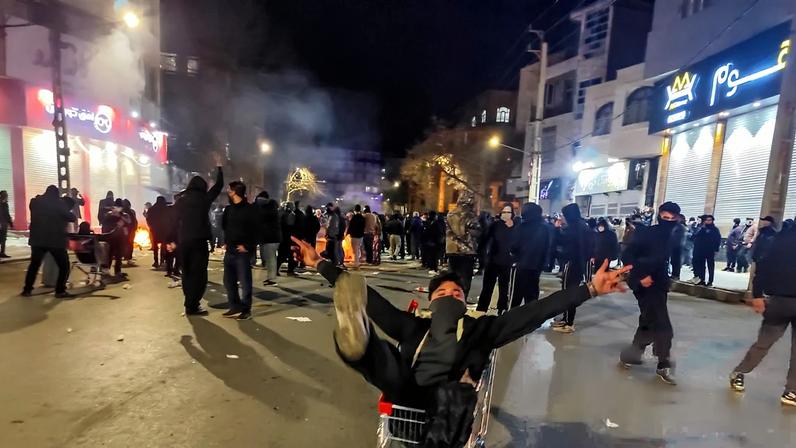 Bloqueio de internet no Irã é preciso e pode durar mais tempo