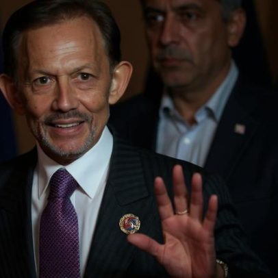 Sultão de Brunei fará cirurgia de substituição do joelho