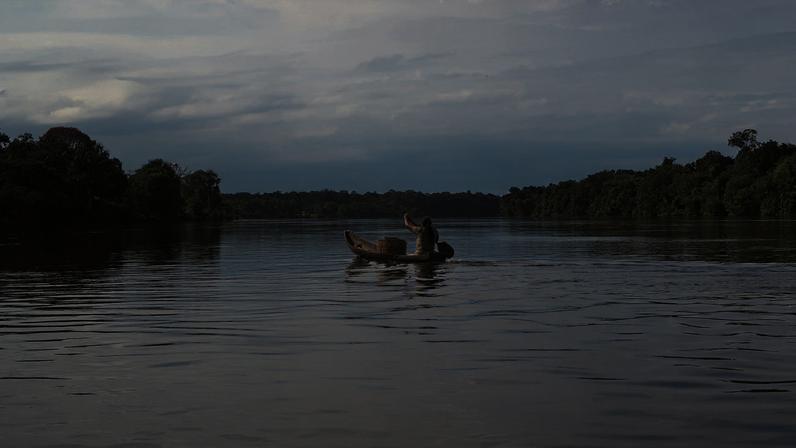 The Indigenous Macaquiño community on the banks of the Vaupés River in Colombia’s Vaupés region. Image by Aimee Gabay/Mongabay.