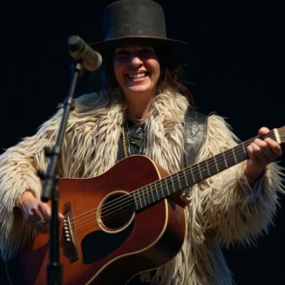 4 Non Blondes agita Rockin' Eve com hino catártico What’s Up?