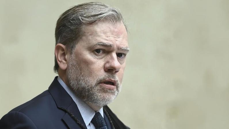 Ministro Dias Toffoli durante sessão no STF