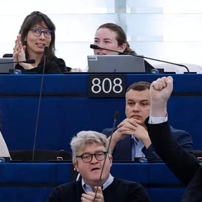 Parlamento da UE bloqueia acordo com EUA após ameaça de tarifas