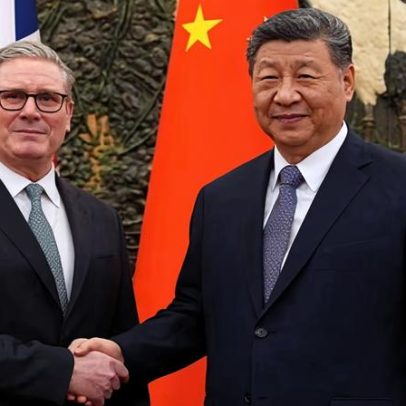 Xi diz a Starmer que espera superar diferenças entre China e Reino Unido