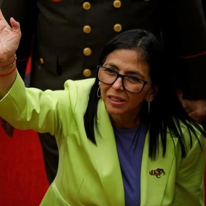 Chefe da CIA visita sucessor de Maduro; Machado mira presidência da Venezuela