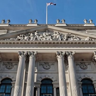 Empréstimos do governo britânico caem para £11,6 bilhões em dezembro