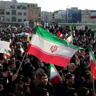 Centenas de ferimentos oculares por tiros em hospital iraniano durante repressão