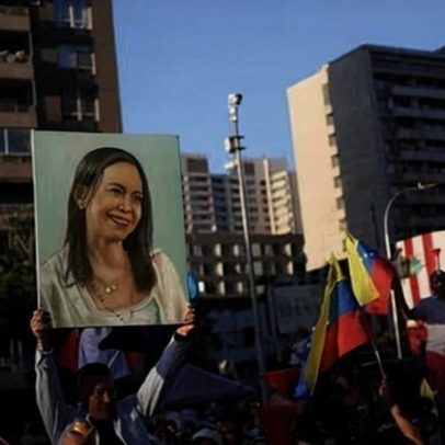 Machado não fala com Trump desde ataque e planeja retornar à Venezuela