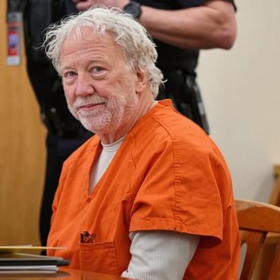 Juiz concede liberdade provisória a Timothy Busfield no caso de abuso infantil