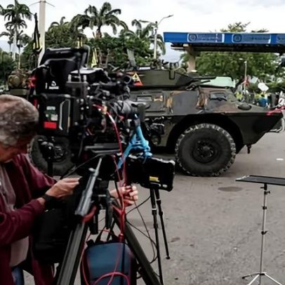 Venezuela prende jornalistas e apreende equipamentos de comunicação após saída de Maduro