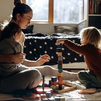 Como mães podem criar um lar mais calmo e menos estressante