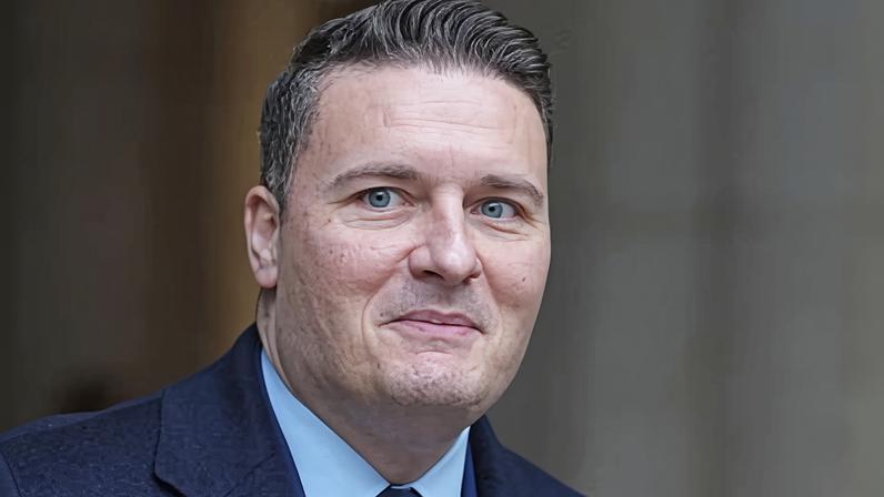 Wes Streeting is expected to say that Nigel Farage’s plans would bring a system that ‘checks your pockets before your pulse and asks for your credit card before your care’. Photograph: Gareth Fuller/PA