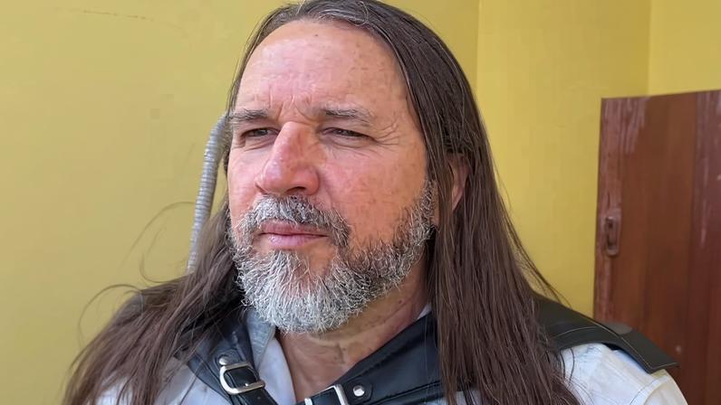 Uma polêmica que envolvia Zezé Di Camargo fez Dorgival Dantas cogitar o fim da própria carreira: 'Não posso mentir…'