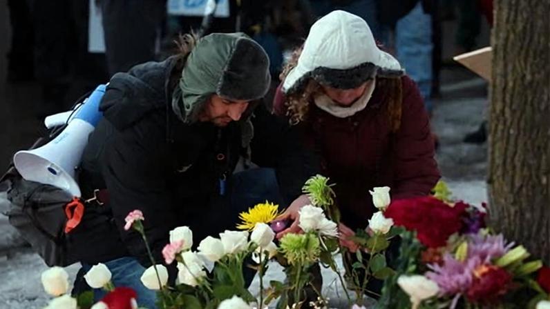 A vigil for Renee Nicole Good on 7 January in Minneapolis, Minnesota.