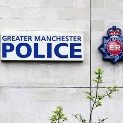 Homem preso após assalto em Salford com mulher de 95 anos amarrada