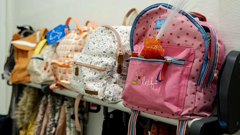 Administração Trump interrompe mais de US$ 10 bilhões em ajuda a crianças e famílias