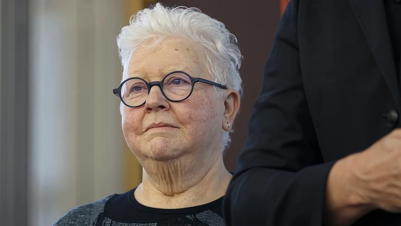 Val McDermid said it was dishonest to make authors change their previous work to ‘conform’ to modern-day sensibilities.