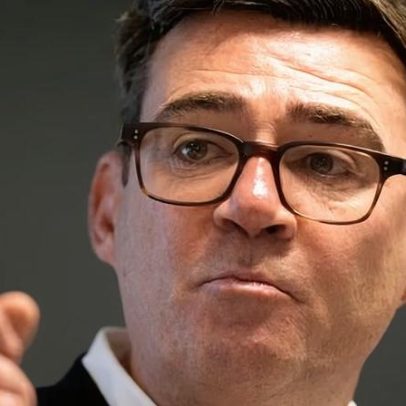 Aliados de Starmer lançam campanha Stop Andy Burnham para barrar retorno