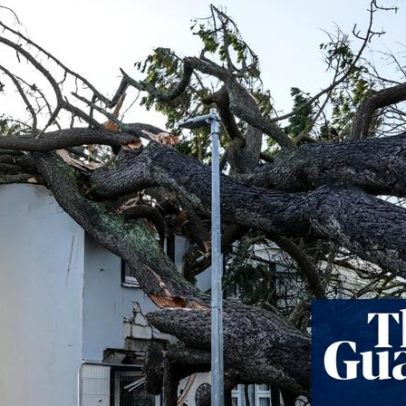 Milhares de casas em Cornwall ainda sem energia ou água após Goretti