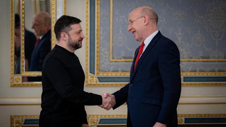 Ukraine's President Volodymyr Zelenskiy meets with British Defence Secretary John Healey, amid Russia's attack on Ukraine, in Kyiv, Ukraine January 9, 2026 Ukrainian Presidential Press Service/Handout via REUTERS