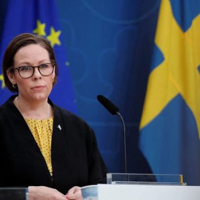 Suécia pede à UE banir apoio à frota russa de petróleo e gás