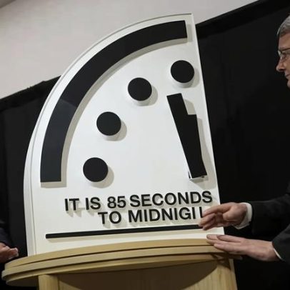 Relógio Final aponta 85 segundos para a meia-noite com crise climática e IA