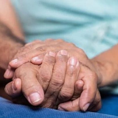 Terapias para Alzheimer devem mirar em um gene específico, dizem pesquisadores