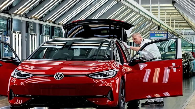 A Volkswagen plant in Dresden, Germany. German carmakers said the costs of the additional US tariffs would be enormous.