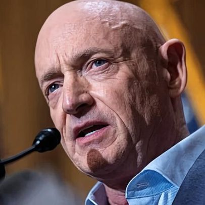 Pete Hegseth emite censura formal ao senador democrata Mark Kelly